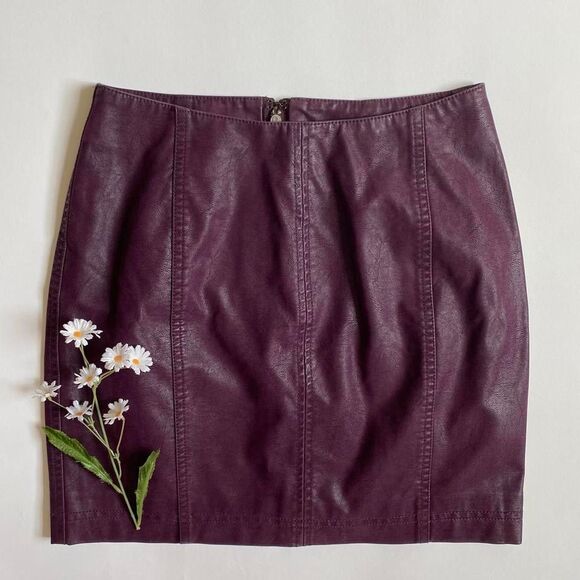 Free People Dresses & Skirts - Free People plum faux leather mini skirt